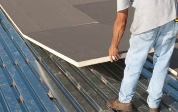 benefits of insulating Guide Post flat roofing